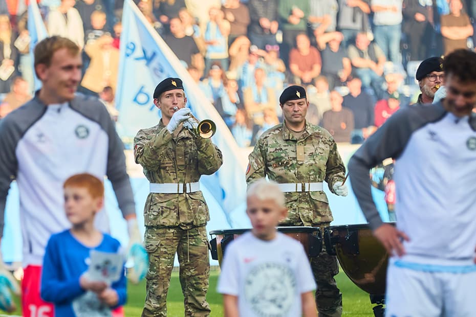 Danske veteraner hyldes i håndboldhaller, på fodboldbaner og i ishockeyhaller